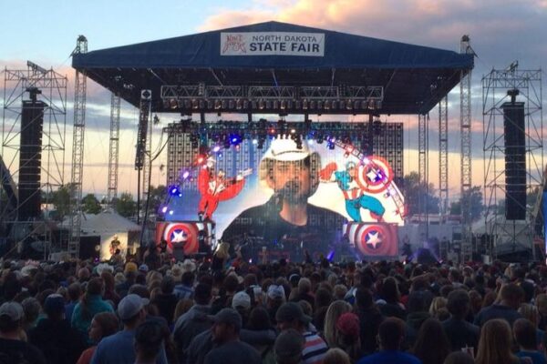 Brad Paisley 2014